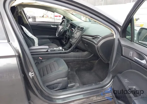 2018 Ford Fusion S z USA, uszkodzony, nr VIN 3FA6P0G7XJR127631